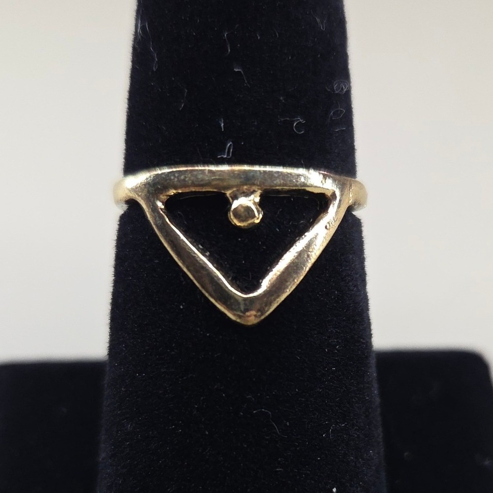 Gold‎ Tone Geometric Open Triangle Ring Minimalist Modern Size 7.5